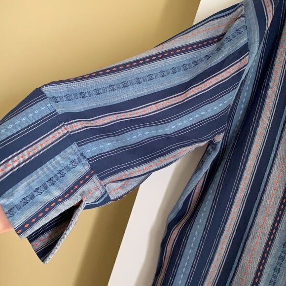 Oversized small top  - Picture 2 of 10